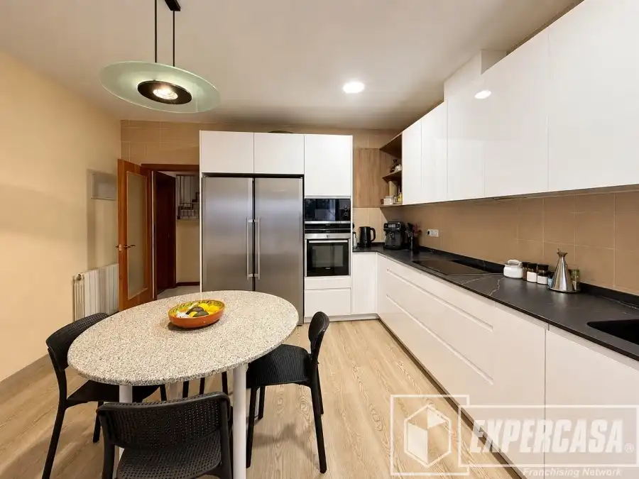 Cuina de Casa o xalet en venda en Llíria amb Aire condicionat, Terrassa i Traster