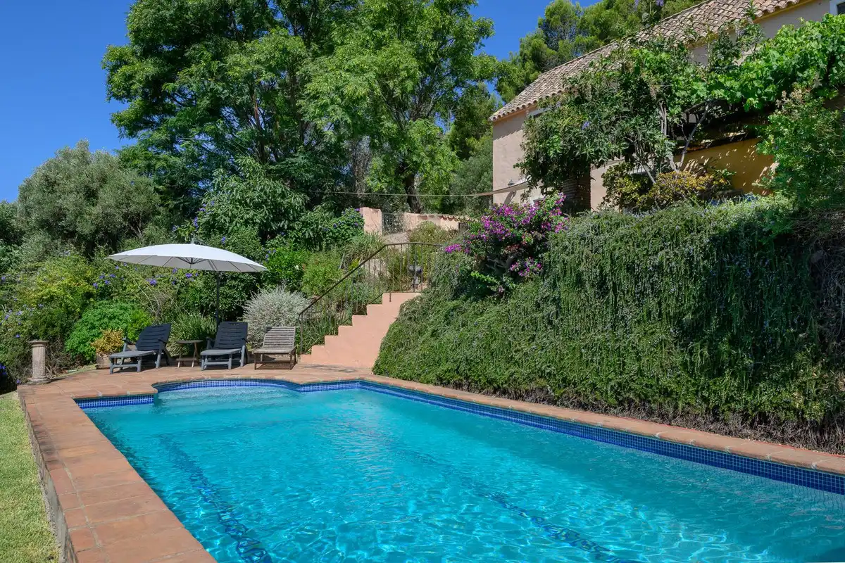 House with pool for sale in Estepona Pueblo, imagen 8