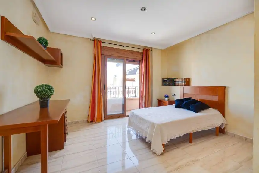 Habitación de Casa adosada en venta en Rojales con Aire acondicionado, Terraza y Amueblado