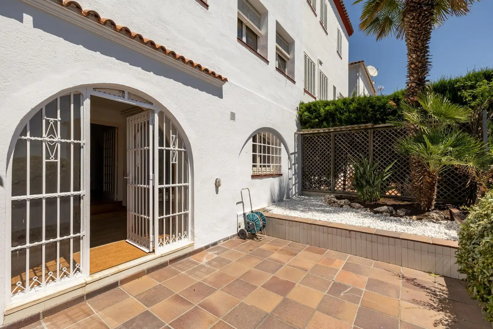 Vista exterior de Casa o chalet de alquiler en Barcelona con Calefacción, Parquet y Terraza