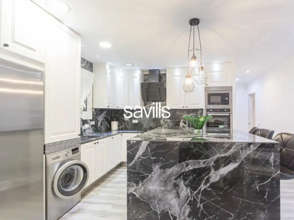 Cocina de Apartamento en venta en Barcelona con Aire acondicionado, Amueblado y Balcón