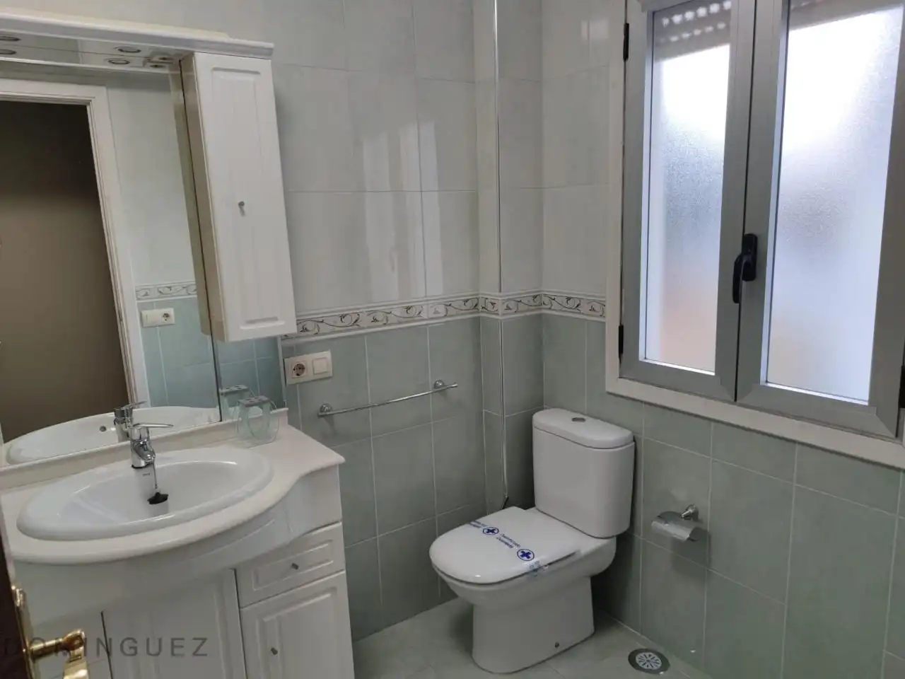 Bany de Pis de lloguer en Vigo  amb Calefacció i Moblat