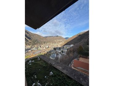 Casa a schiera con giardino in vendita a Calle carretera de la Plana Urbanitzacio les Eucambelles