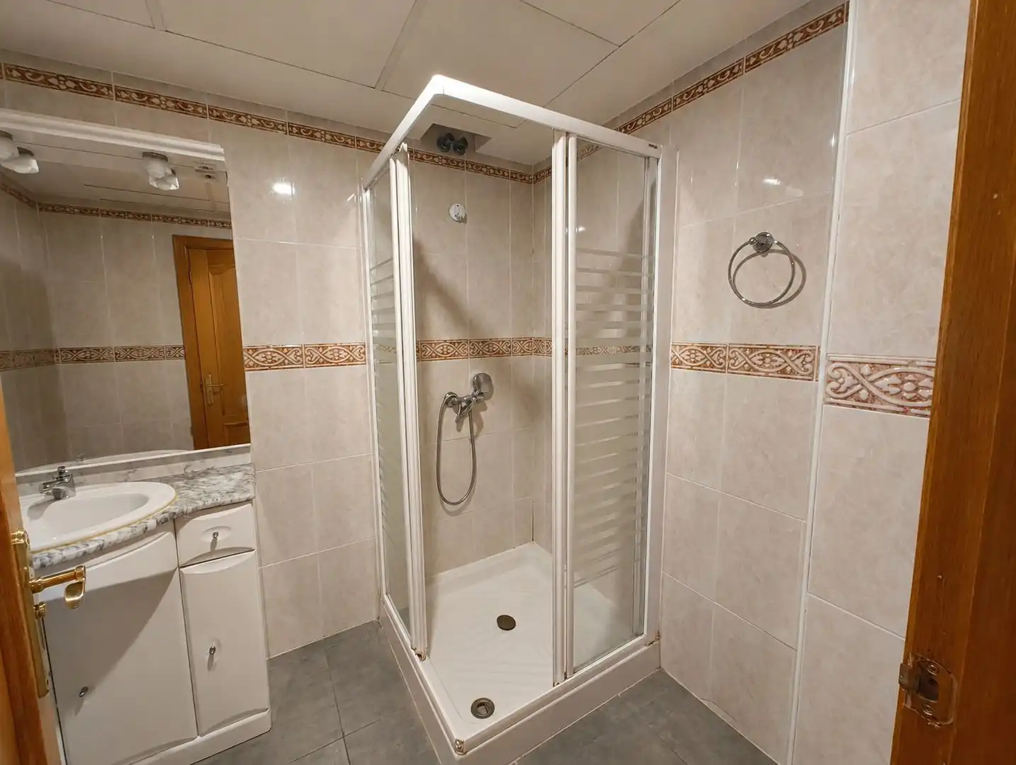 Bathroom of Flat for rent in L'Alcora