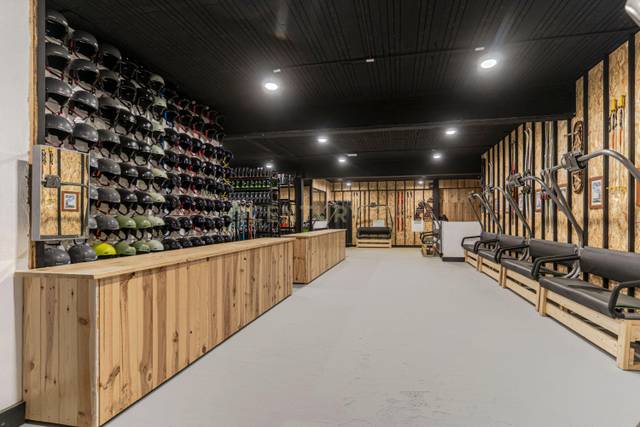 Local comercial en Venta en Calle de la Virgen de las Nieves, 1, Sierra Nevada, -1 en Zona baja