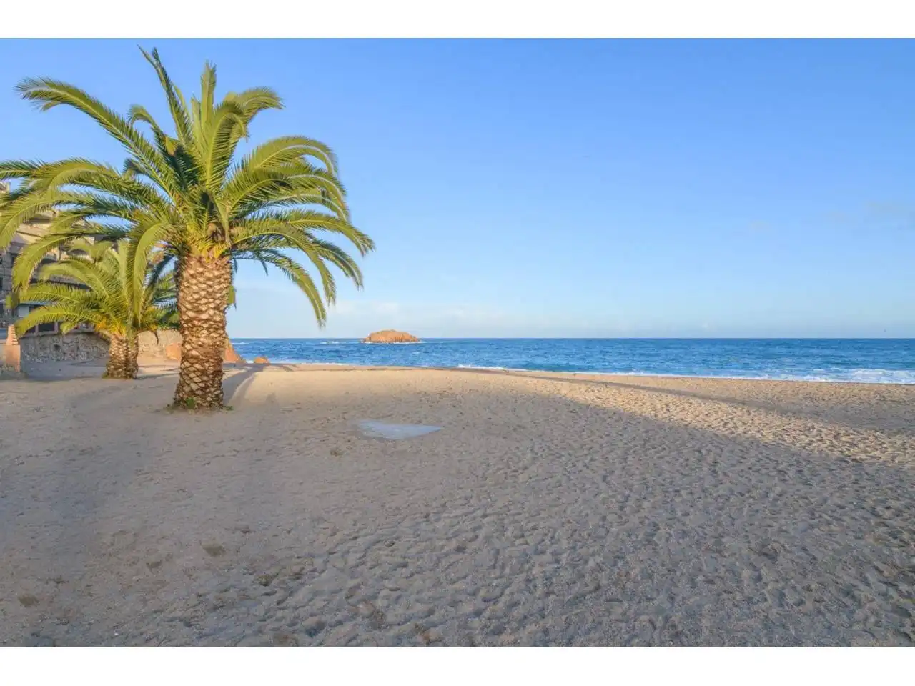 Vista exterior de Piso en venta en Tossa de Mar con Aire acondicionado, Calefacción y Balcón