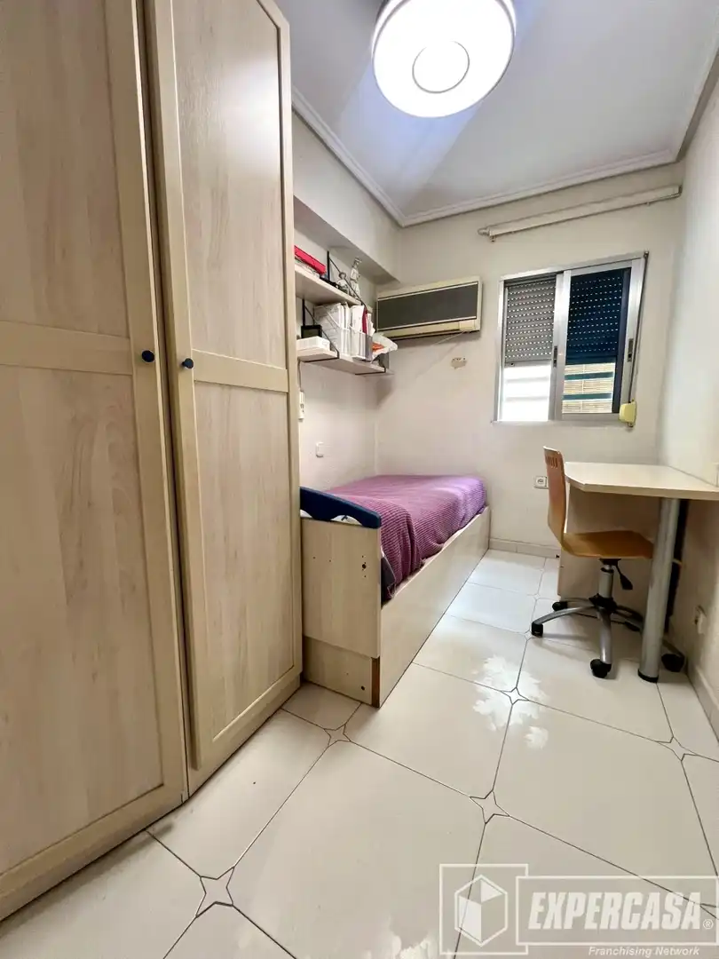 Bedroom of Flat for sale in Alaquàs  with Storage room