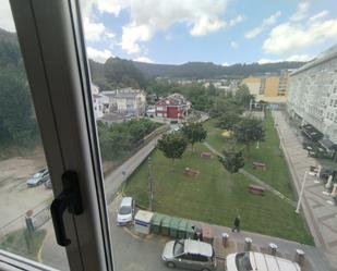 Vista exterior de Apartament en venda en Viveiro amb Calefacció, Traster i Moblat