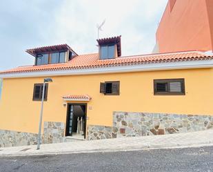 Vista exterior de Casa o xalet en venda en Icod de los Vinos amb Terrassa i Balcó