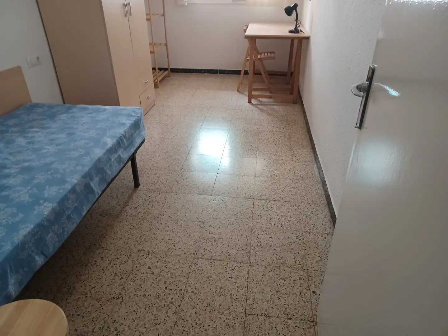 Habitación de Piso de alquiler en Lleida con Calefacción, Terraza y Amueblado