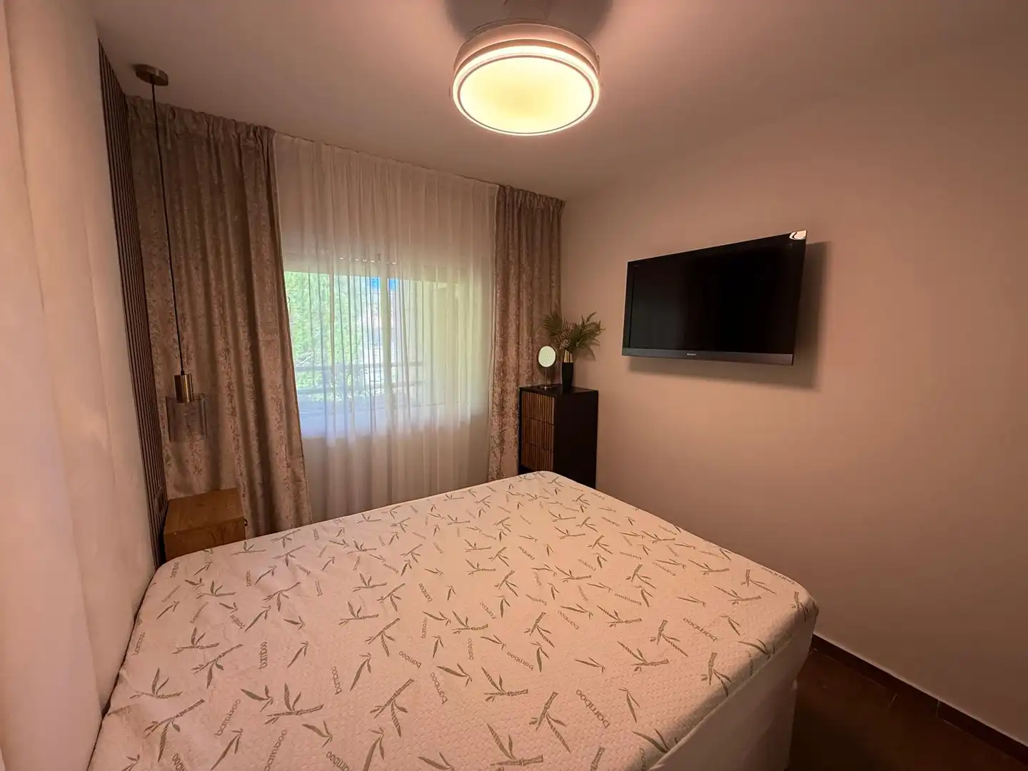 Schlafzimmer von Wohnung zur Miete in Algeciras mit Klimaanlage, Heizung und Terrasse