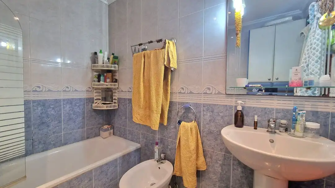 Badezimmer von Wohnung zum Verkauf in Urnieta mit Heizung und Abstellraum