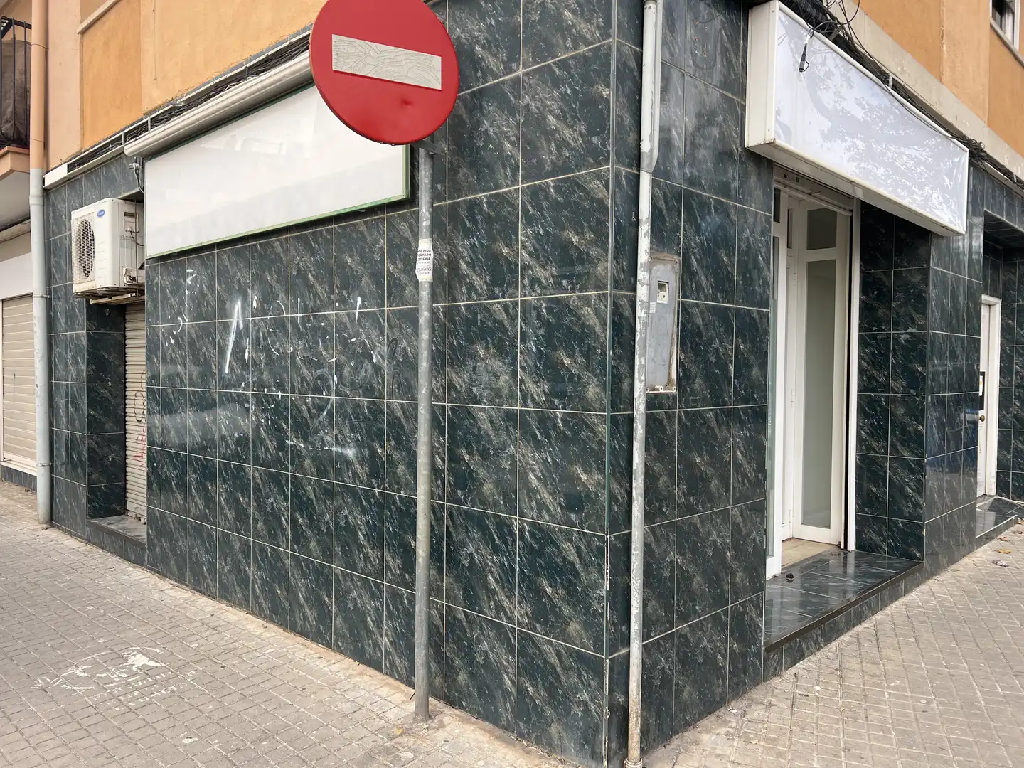Local de lloguer a Carrer de Fuerteventura, Els Merinals
