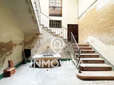 Maison à vendre à Carrer Canonge Cebrià 13