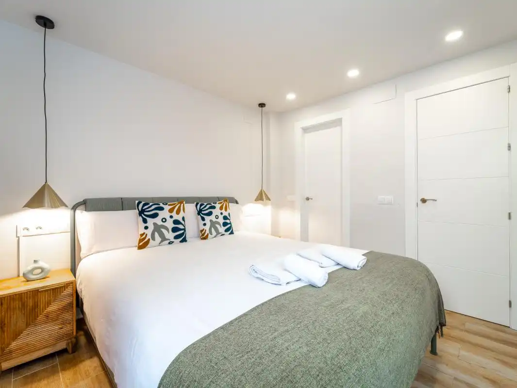 Habitación de Planta baja en venta en Málaga con Aire acondicionado, Calefacción y Terraza