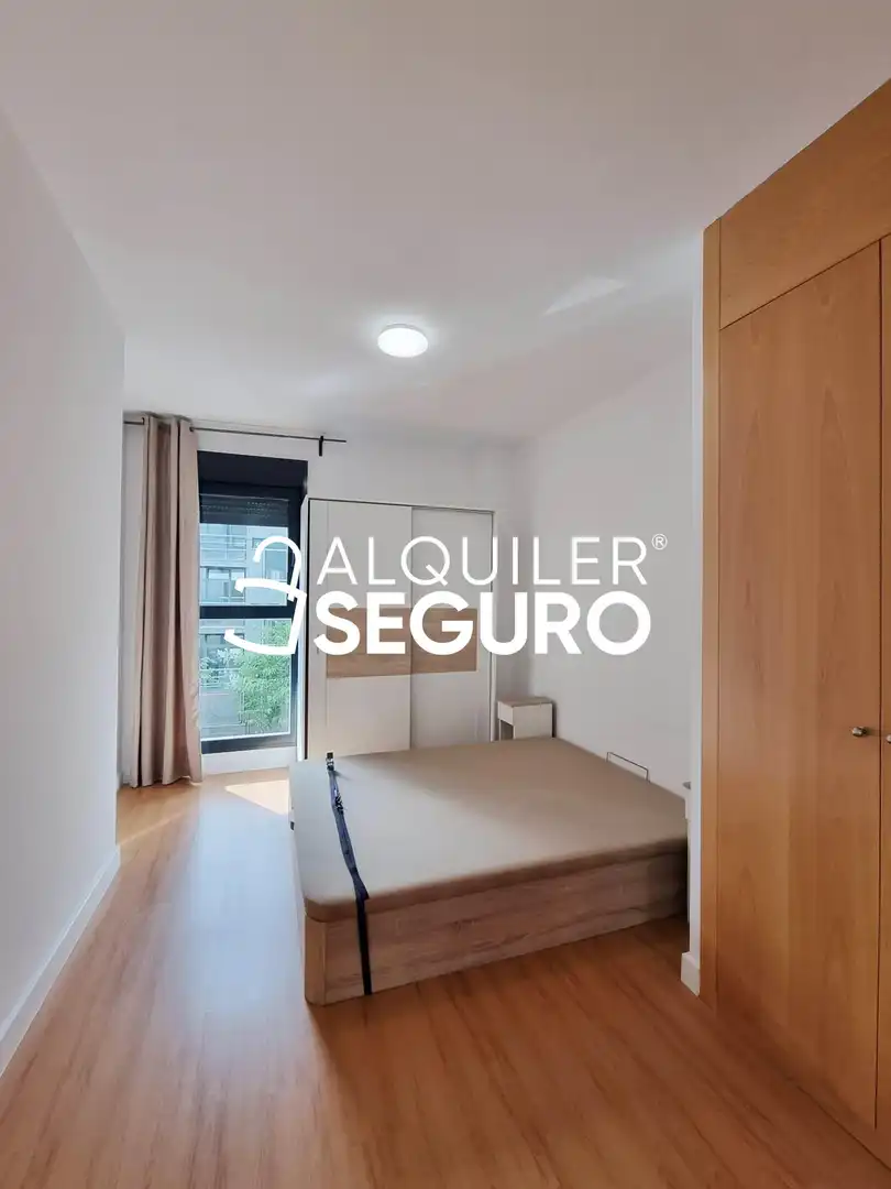 Bedroom of Flat for rent in El Escorial  with Heating, Terrace and Storage room