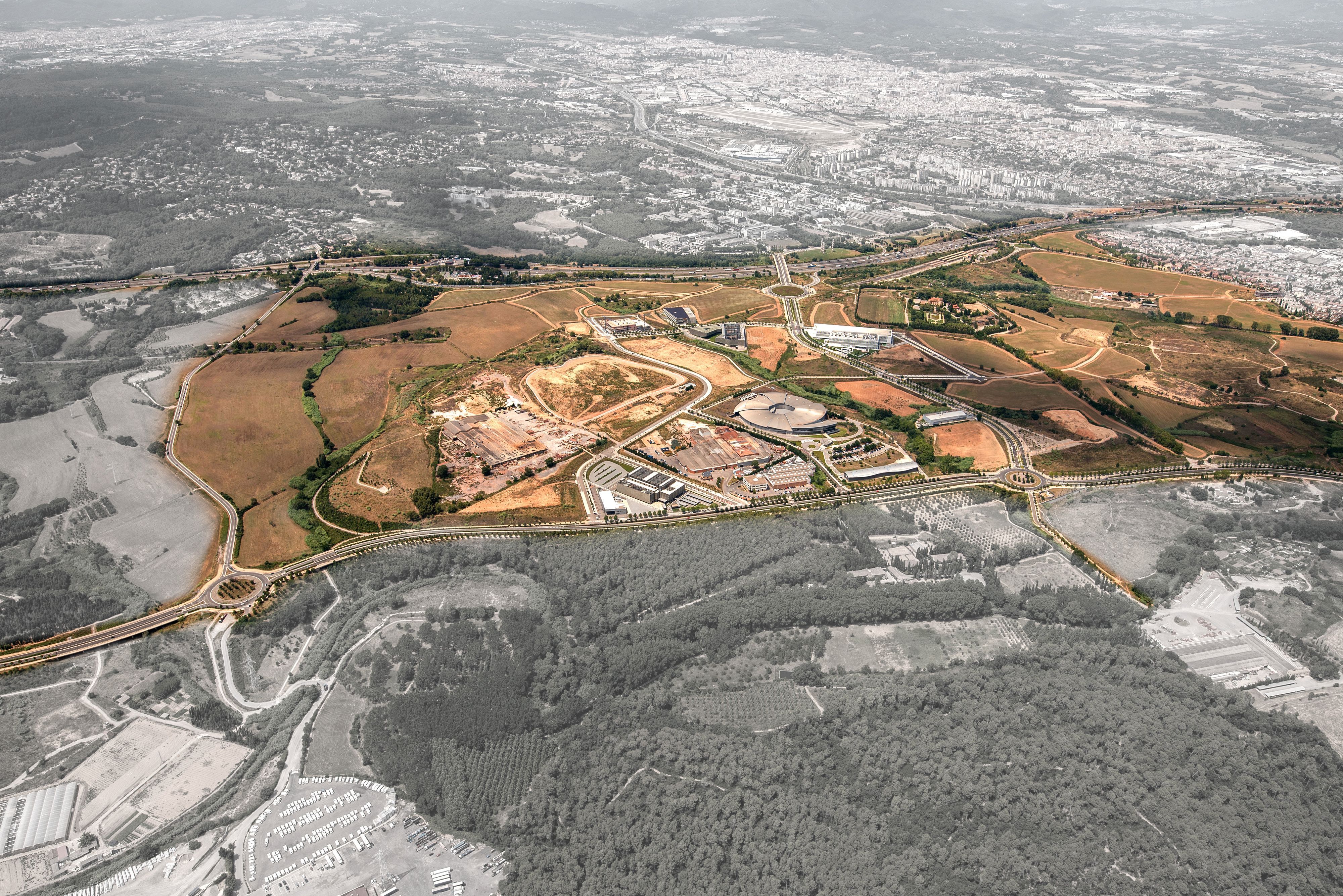 Exterior view of Industrial land for sale in Cerdanyola del Vallès