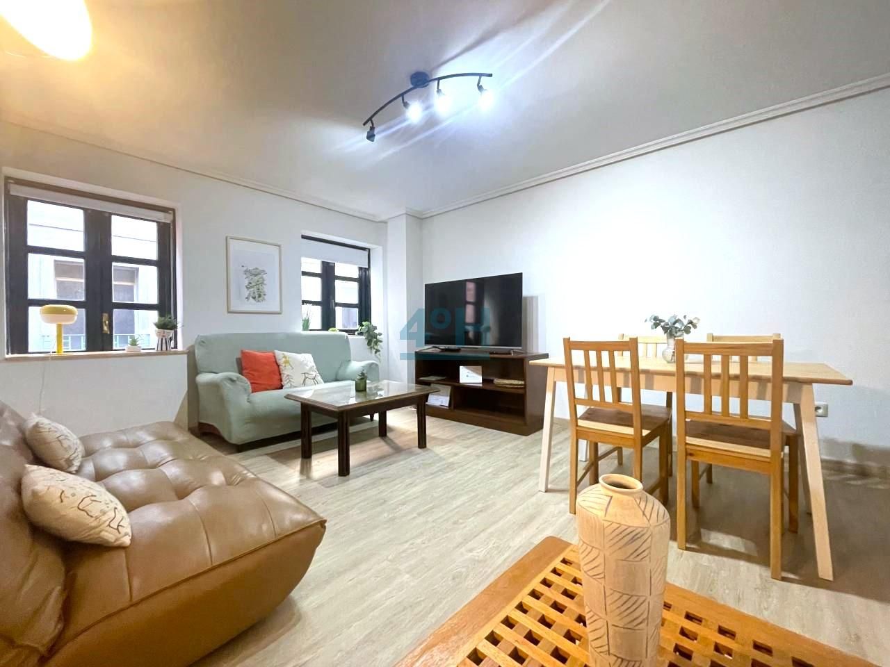 Wohnzimmer von Wohnung miete in Ourense Capital  mit Heizung und Möbliert
