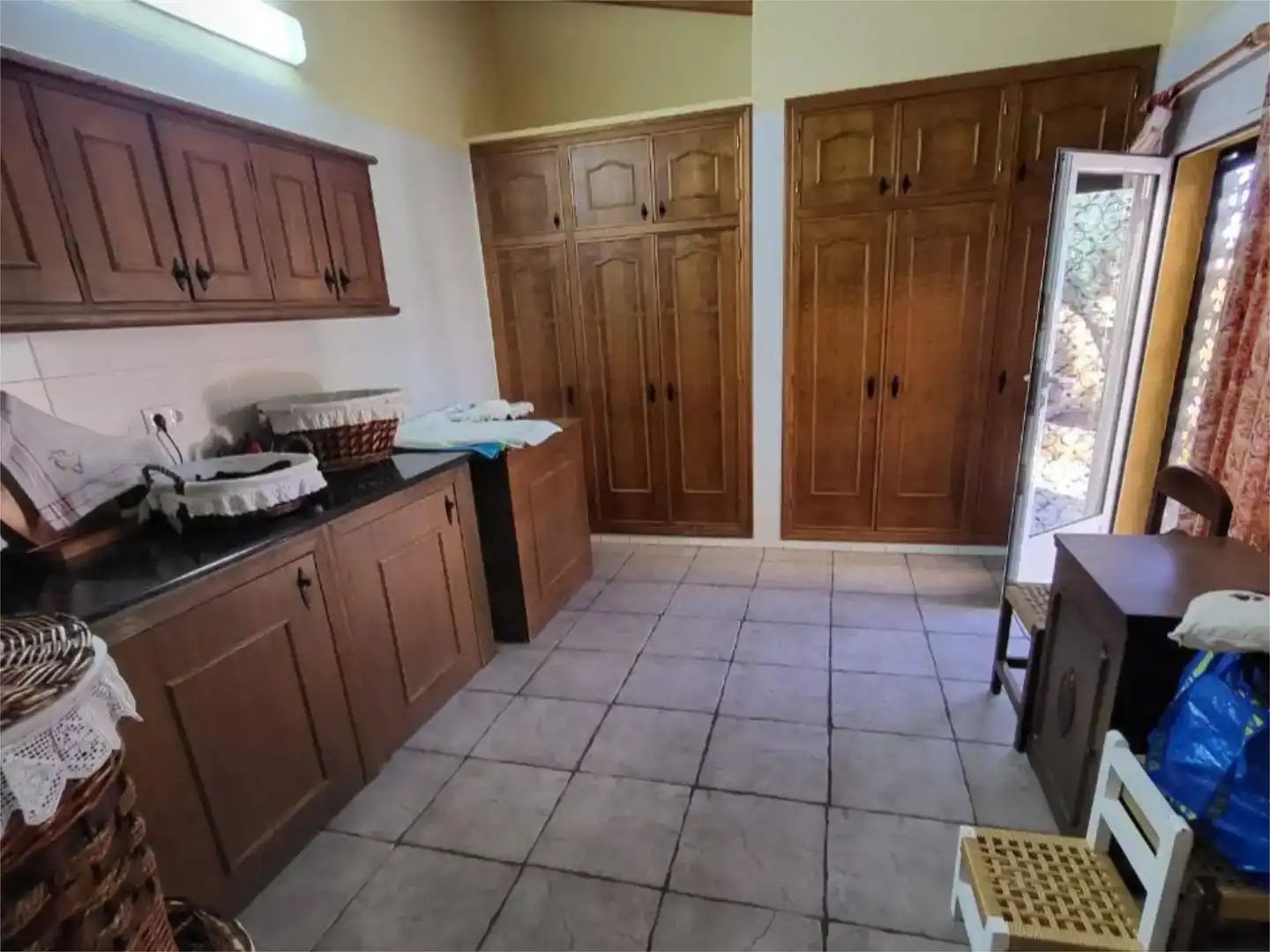 Cocina de Finca rústica en venta en Bigastro con Aire acondicionado, Jardín privado y Piscina