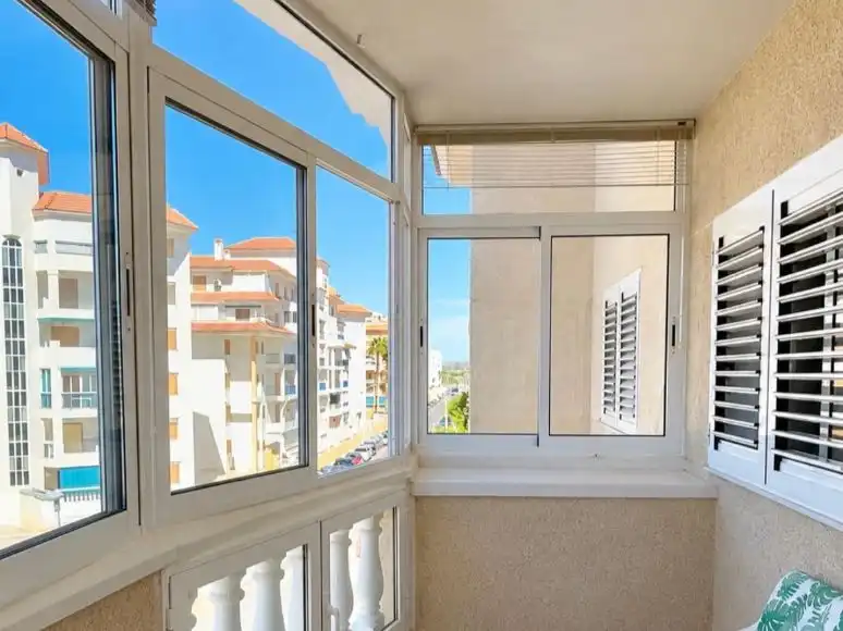 Terrassa de Pis en venda en Torrevieja amb Aire condicionat i Balcó