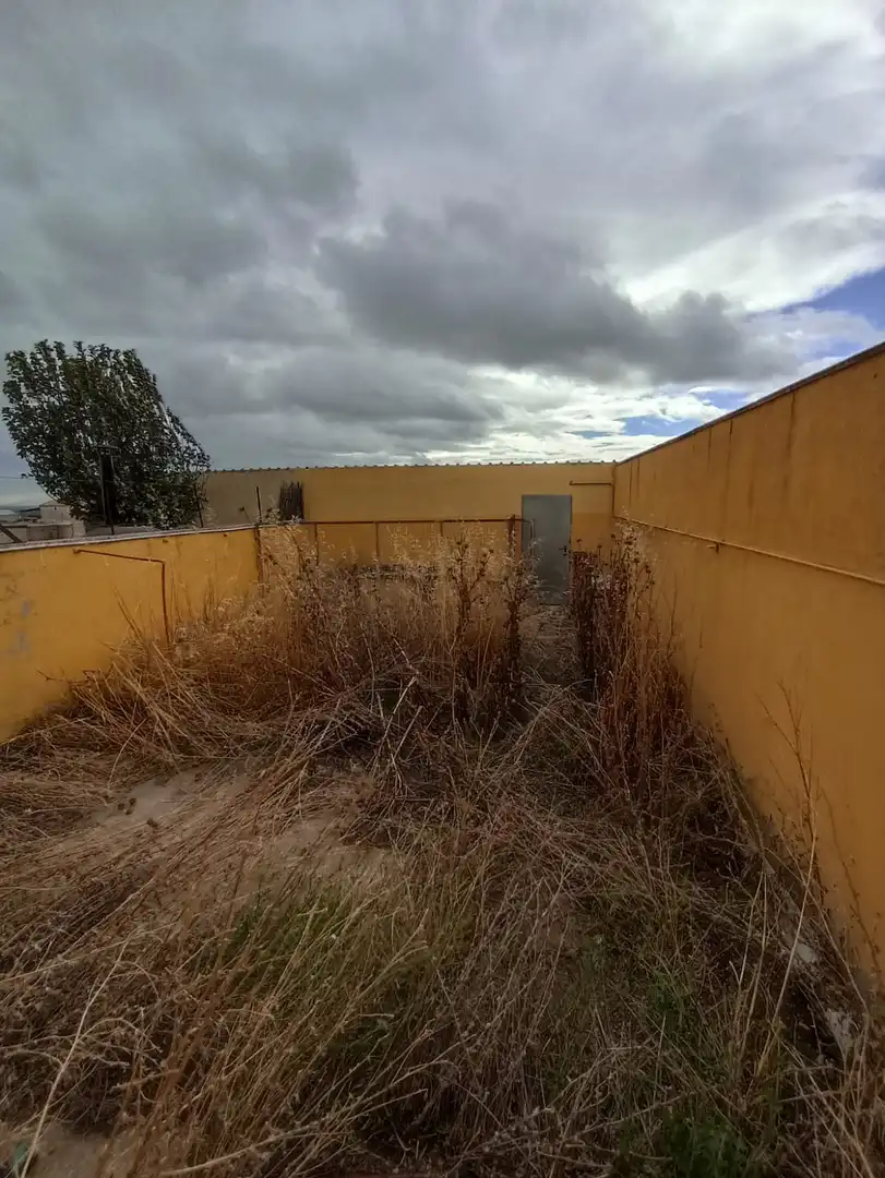 Casa adosada en venta en Pozaldez