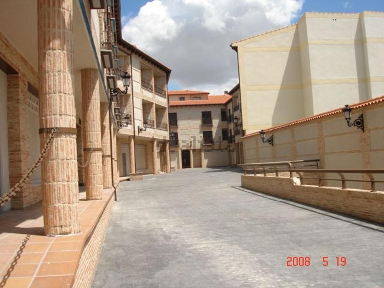 Vista exterior de Local en venda en Lominchar