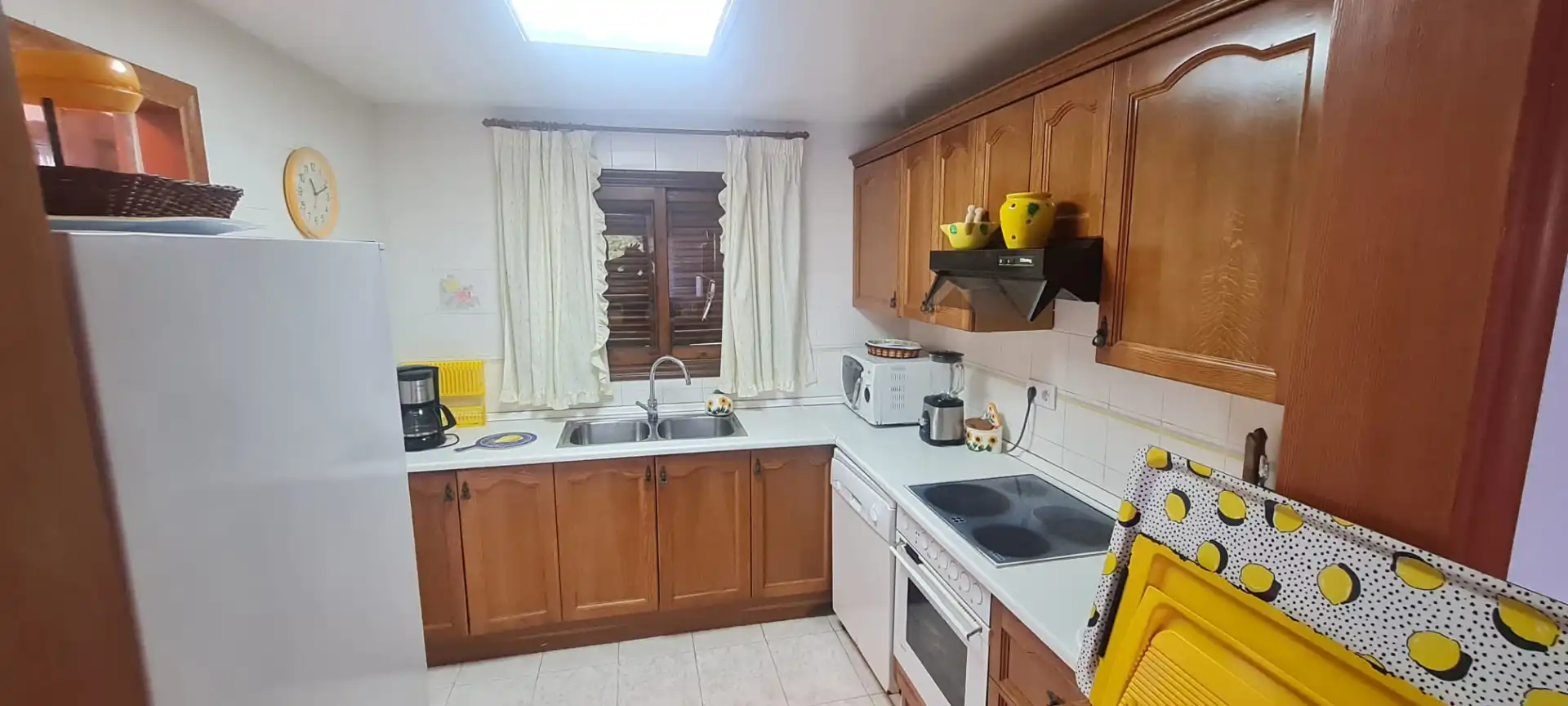 Küche von Einfamilien-Reihenhaus zum Verkauf in Alcalà de Xivert mit Klimaanlage, Terrasse und Möbliert