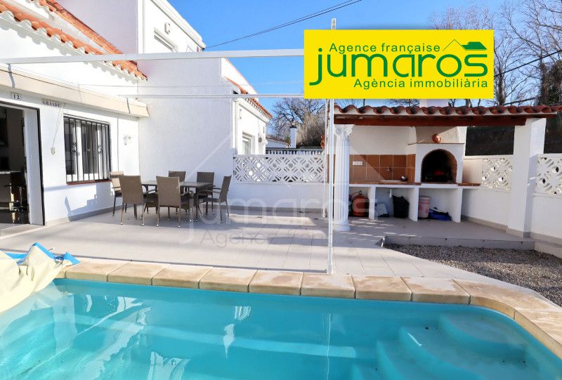 Piscina de Casa adosada en venda en Empuriabrava amb Aire condicionat, Calefacció i Terrassa