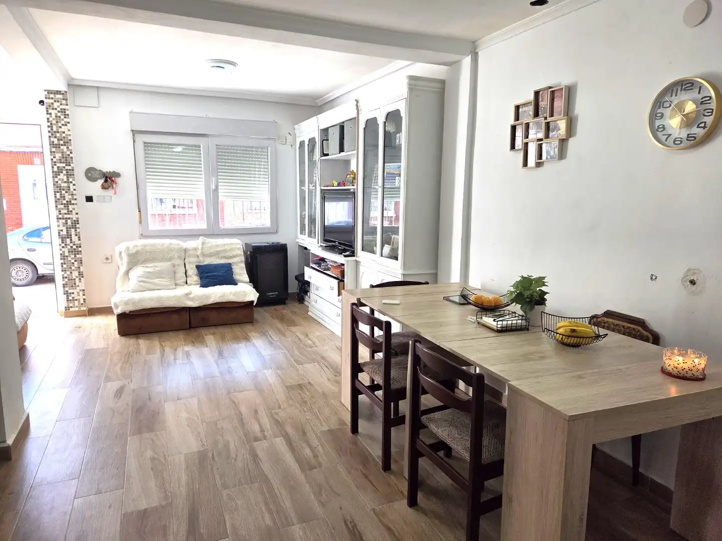 Sala d'estar de Casa adosada en venda en Burgos amb Calefacció