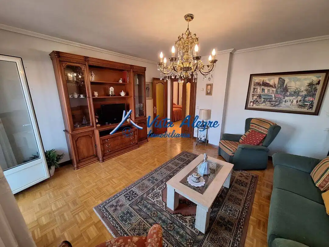 Sala d'estar de Apartament en venda en Haro amb Calefacció, Parquet i Terrassa