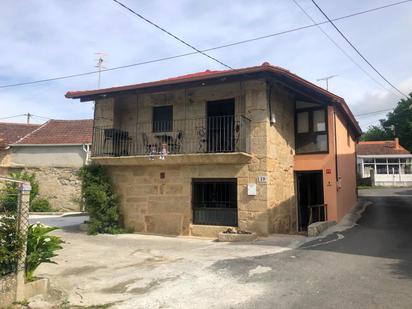 Exterior view of House or chalet for sale in Maside  with Balcony