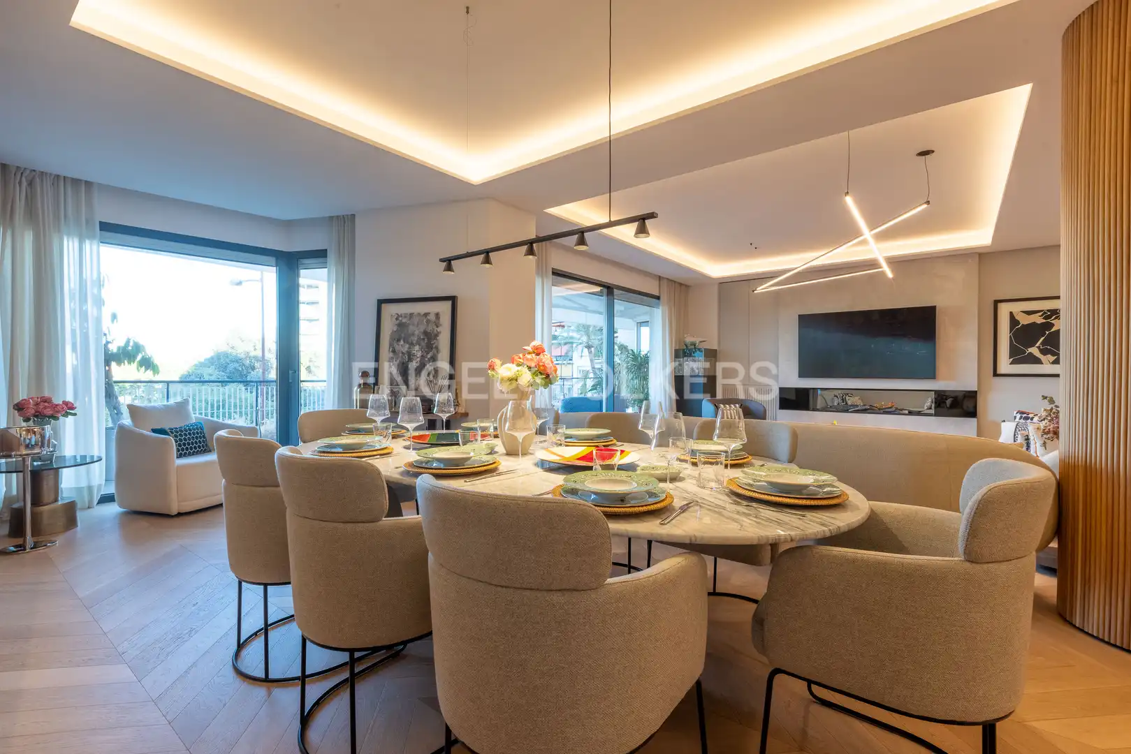 Dining room of Flat for sale in Sevilla  with Air Conditioner, Heating and Terrace