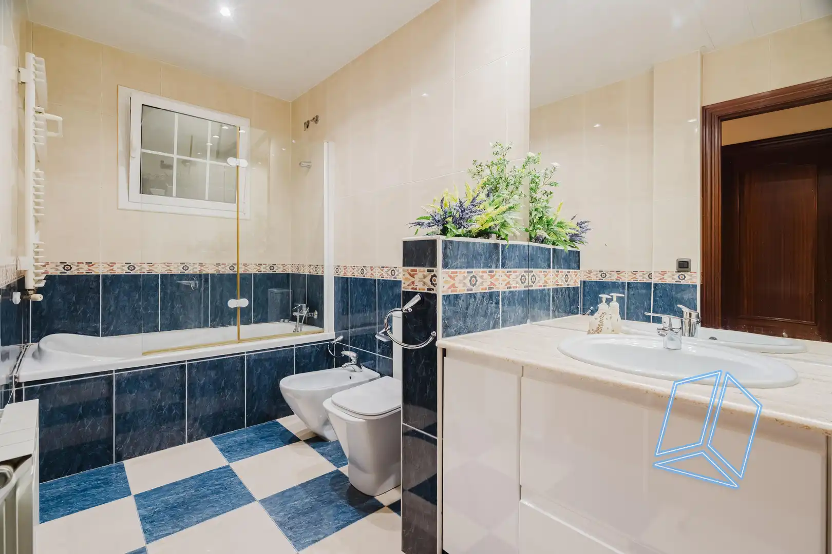 Bathroom of Flat for sale in Barcelona  with Terrace
