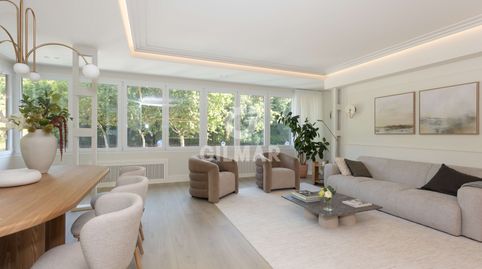 Photo 2 of Flat for sale in Niño Jesús, Madrid Capital