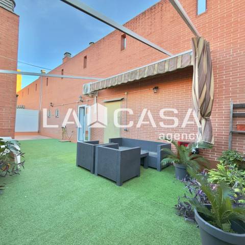 Ático en Venta en Colores -  Entreparques