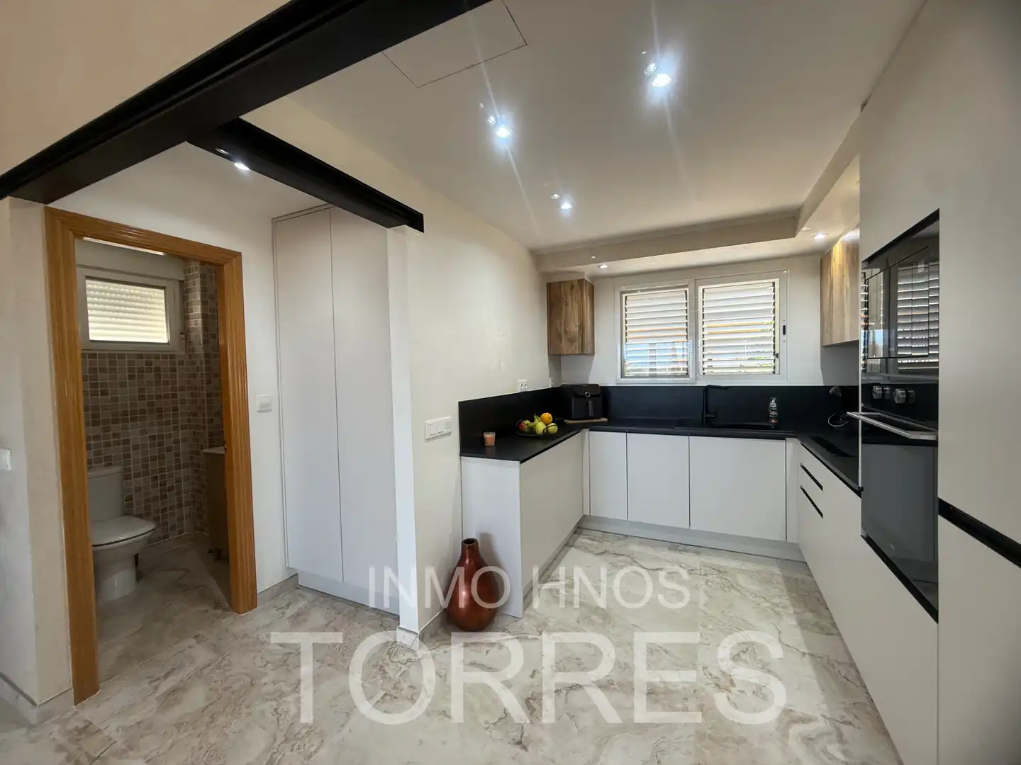 Cuina de Casa o xalet en venda en Peñíscola / Peníscola amb Aire condicionat, Jardí privat i Terrassa