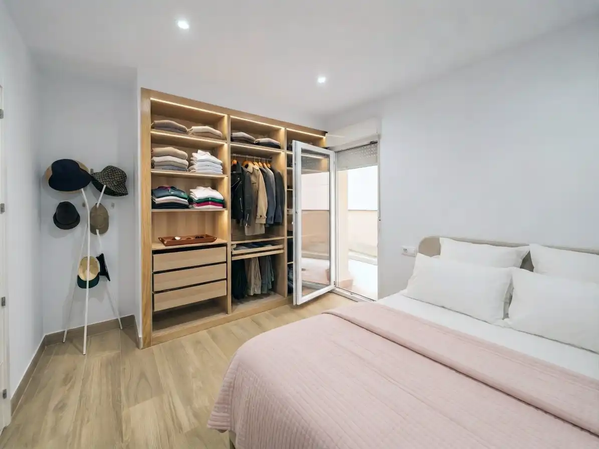 Habitación de Planta baja en venta en A Coruña Capital  con Calefacción, Amueblado y Horno