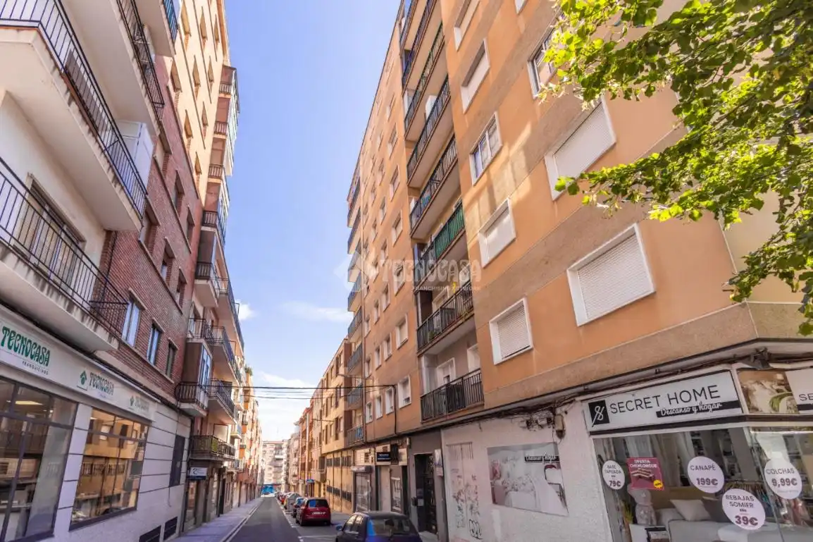 Vista exterior de Piso en venta en Salamanca con Calefacción y Terraza
