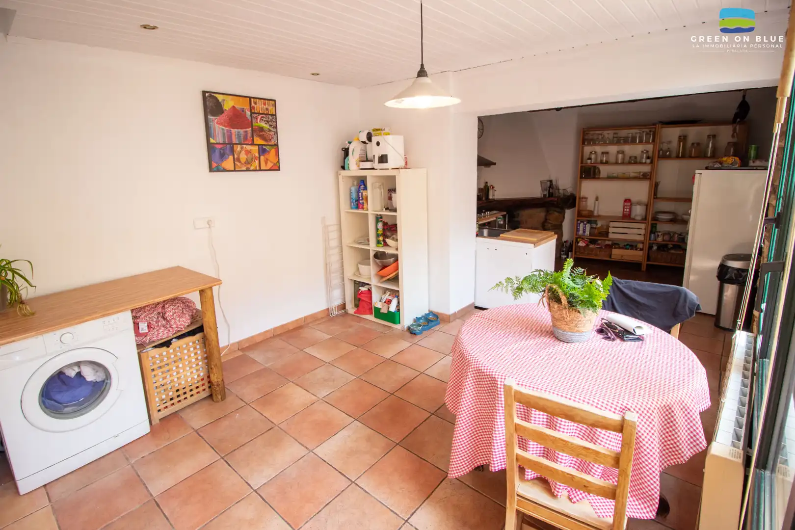 Cuina de Casa o xalet en venda en Peralada amb Calefacció, Parquet i Terrassa