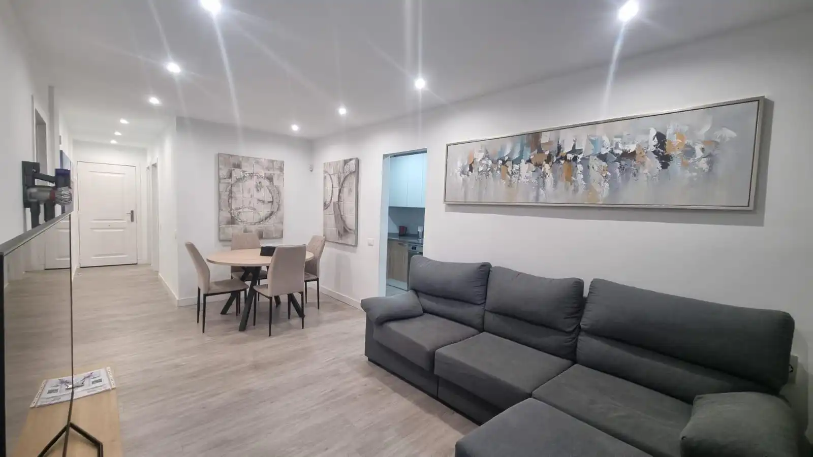 Sala de estar de Apartamento en venta en Arona con Terraza, Amueblado y Piscina comunitaria