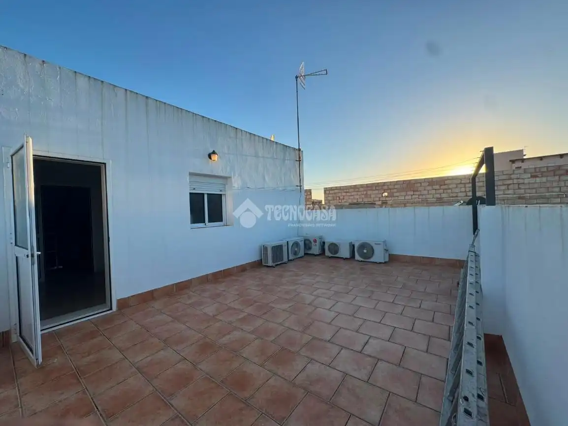 Casa adosada en venta en Calle Dr. Manuel E. Patarroyo, Osuna