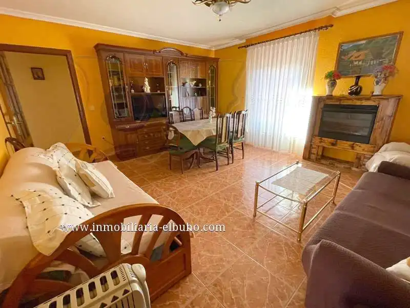 Wohnzimmer von Gebäude zum Verkauf in Candelario