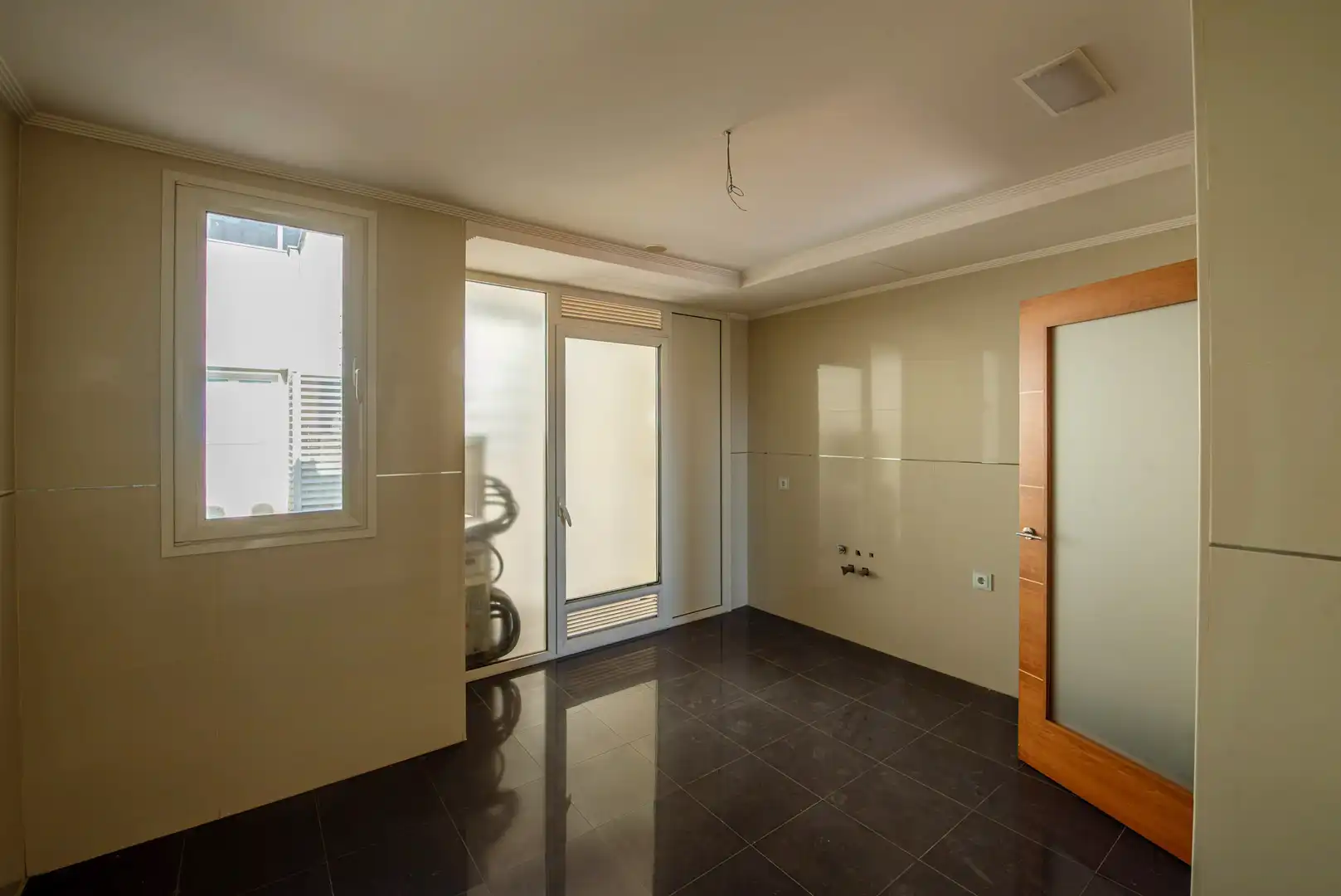 Attic for sale in Sevilla  with Air Conditioner, Heating and Parquet flooring