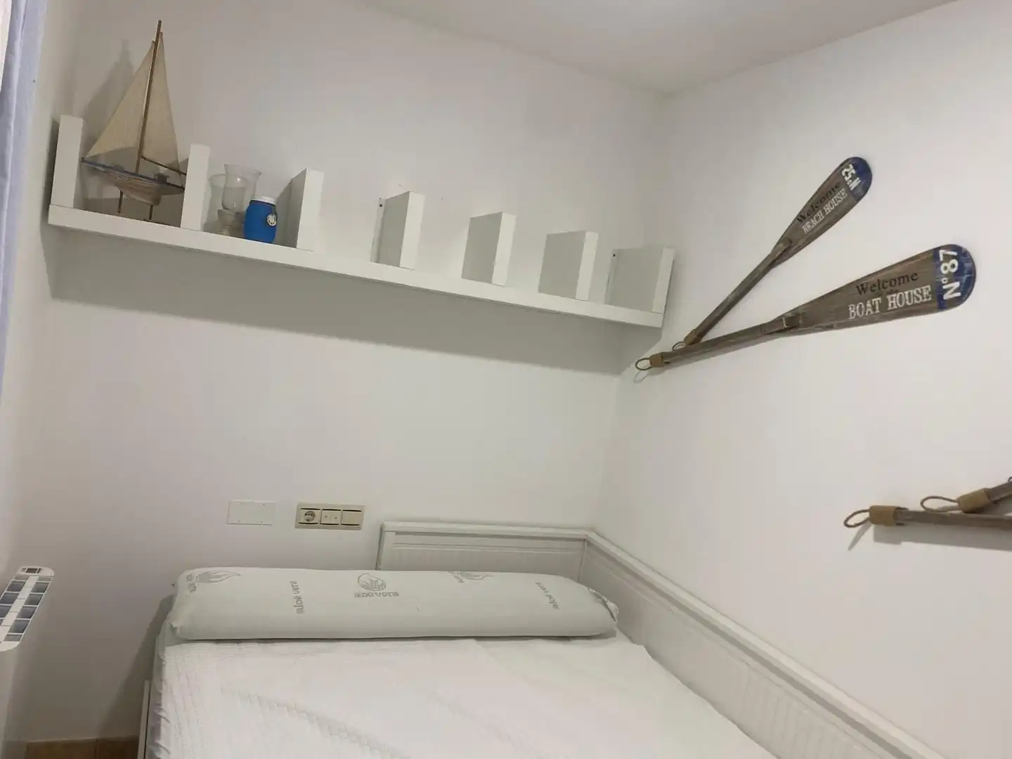 Habitación de Piso de alquiler en Malpica de Bergantiños con Calefacción, Trastero y Amueblado