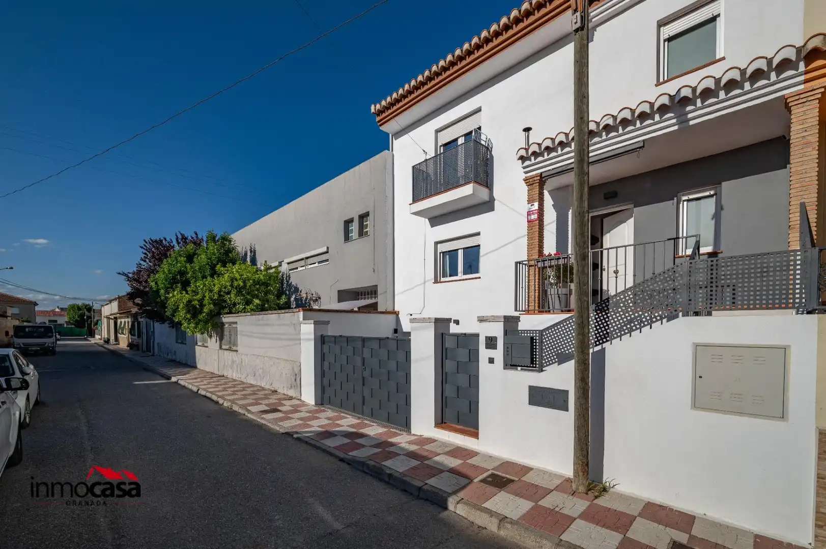 Vista exterior de Casa adosada en venta en Cúllar Vega