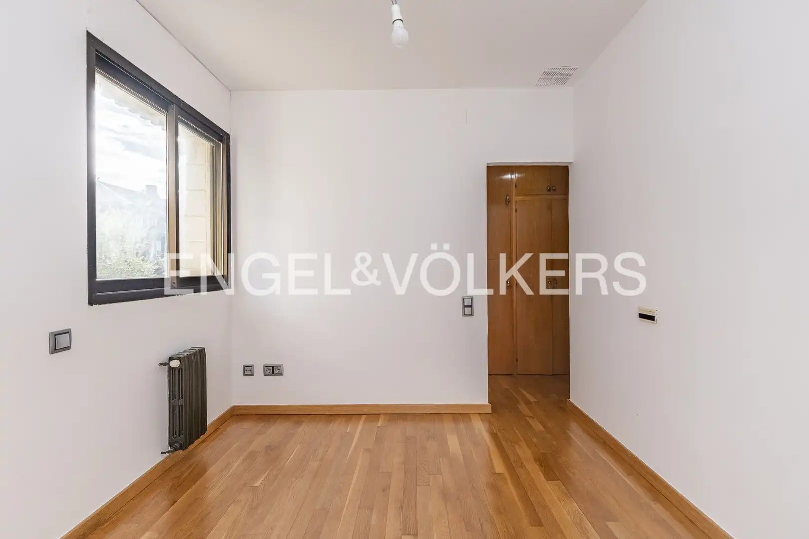 Comedor de Casa o chalet de alquiler en Sant Cugat del Vallès con Calefacción, Jardín privado y Parquet