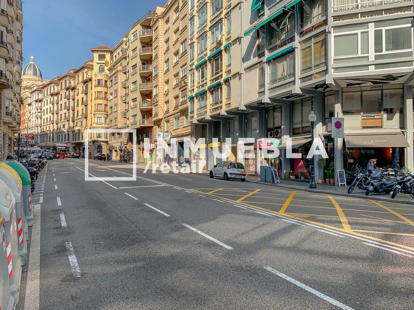 Vista exterior de Local en venta en Barcelona con Aire acondicionado, Terraza y Alarma