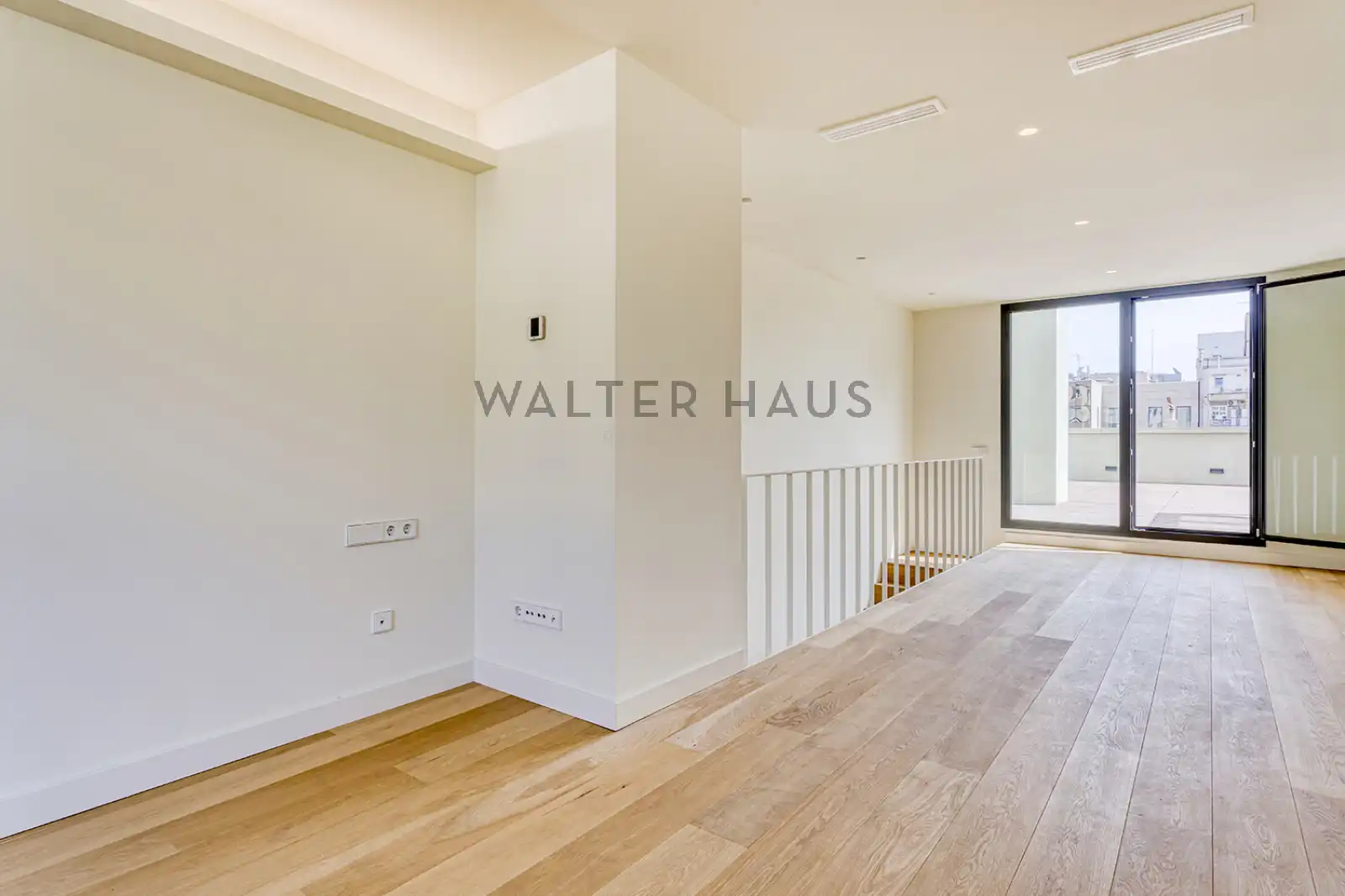 Penthouse with terrace for sale in Carrer de Pau Claris, imagen 25