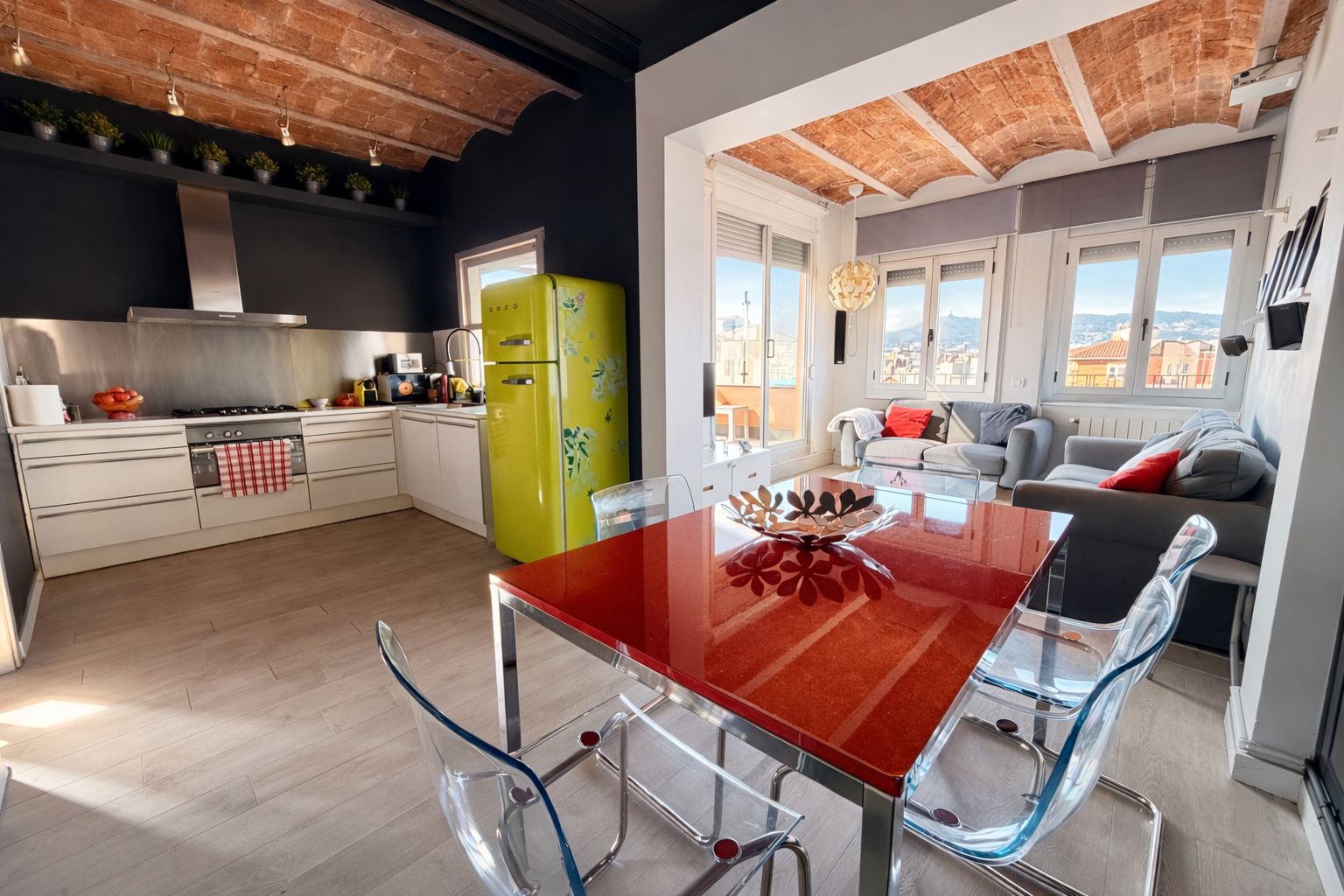 Küche von Dachboden zum Verkauf in  Barcelona Capital mit Klimaanlage, Heizung und Terrasse