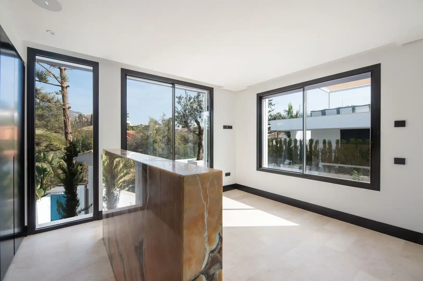 Villa con terrazza in vendita a Milla de Oro, imagen 16